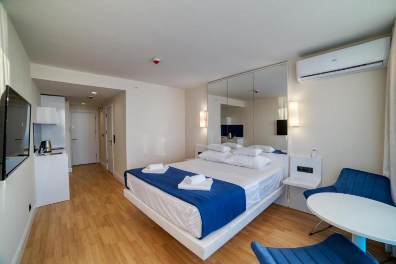 Panoramic Sea And City View Aparthotel In Orbi City Batumi Bagian luar foto