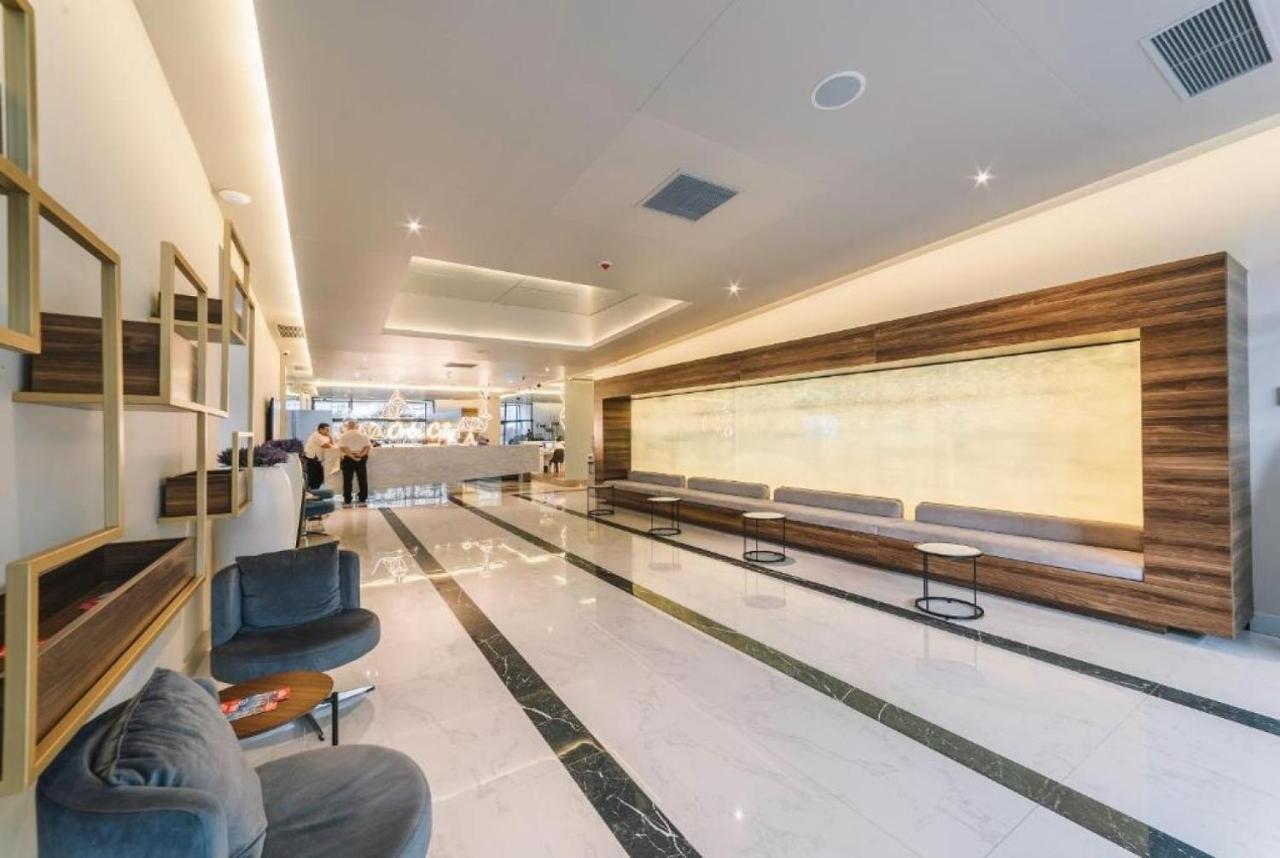Panoramic Sea And City View Aparthotel In Orbi City Batumi Bagian luar foto